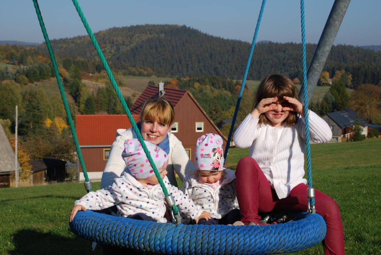 Fh Am Osterbrunnen Hotel ฮินแตร์แฮมสดอร์ฟ ภายนอก รูปภาพ